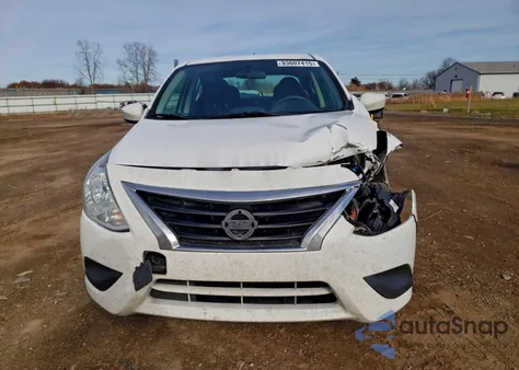 2016 Nissan Versa S z USA, uszkodzony, nr VIN 3N1CN7AP5GL880566